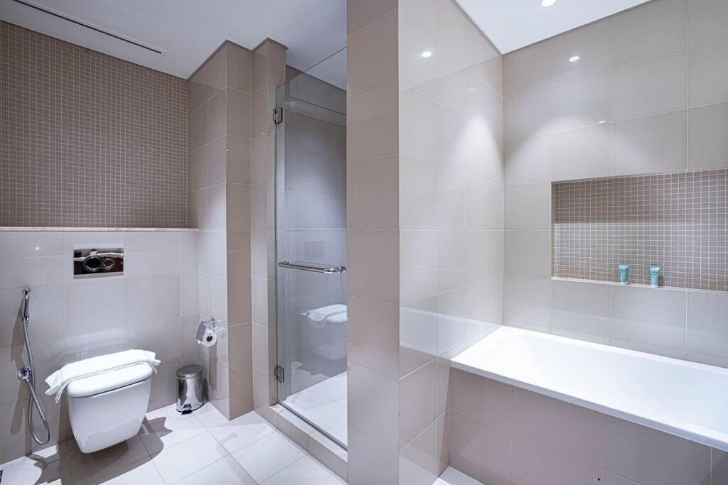 Magnificent Brand New Lux 3Br Burj & Fountain View Apartment Dubai Exterior photo